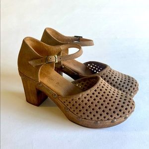 Eric Michael Brown Suede Clogs Portugal size EUR 39, US 8